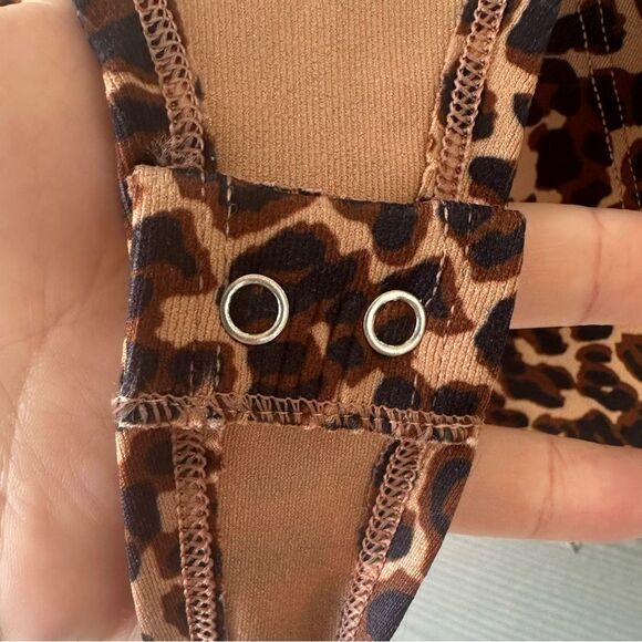 NWOT Anthropologie The Renna Seamless Square-Neck Bodysuit Brown Motif Size L/XL - Picture 6 of 7